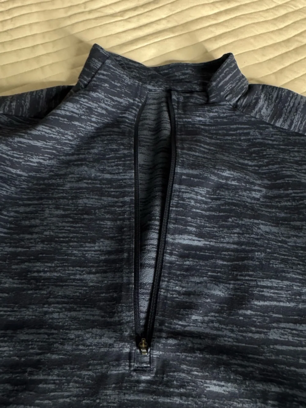 LULULEMON athletica Men's Navy Heather Zip-Up Sweater - Picture 3 of 5